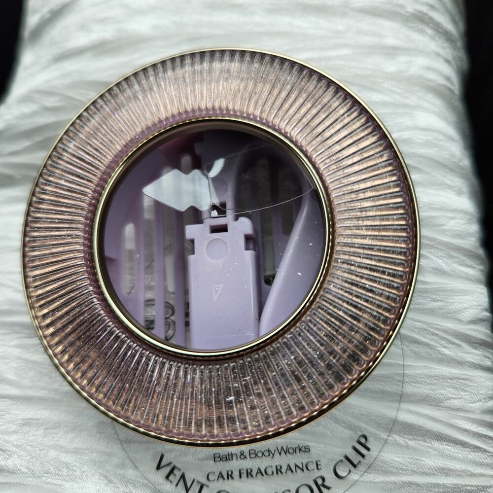 Bath and Body vent & visor clip